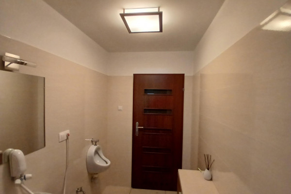 Kielce, Skrzetlewska, Pietro w budynku na wynajem 230m&sup2;