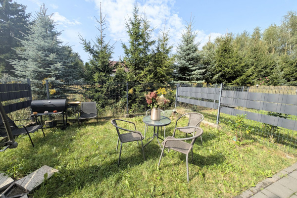 Kielce, Prosta, Dwupoziomy segment z ogródkiem do zamieszkania Kielce