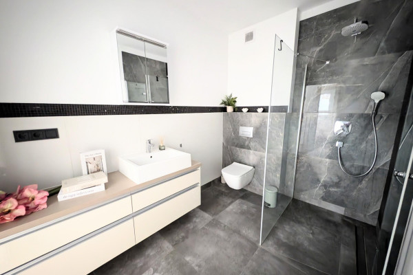 Kielce, Prosta, Dwupoziomy segment z ogródkiem do zamieszkania Kielce