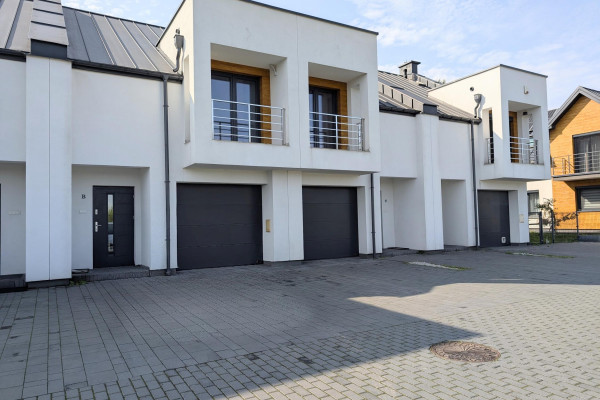 Kielce, Prosta, Dwupoziomy segment z ogródkiem do zamieszkania Kielce