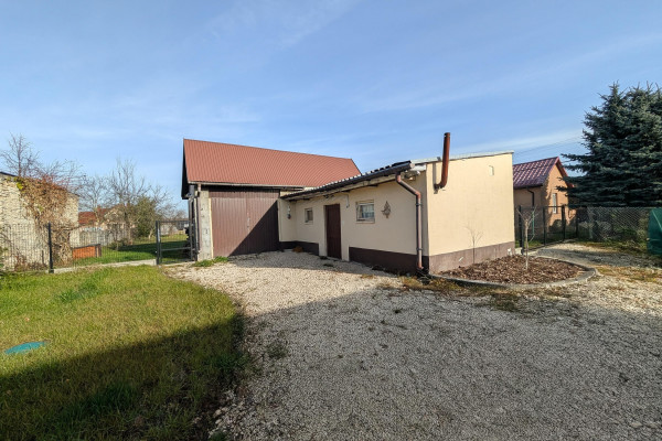 pińczowski, Kije, Włoszczowice, Dom z dużą działką, Włoszczowice gm.Kije