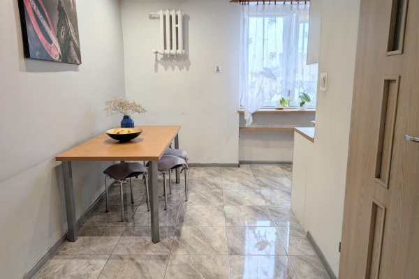 Kielce, Centrum, Żelazna, Mieszkanie 2-pokojowe 51 m&sup2; | 3 piętro | Balkon | Centrum Kielc