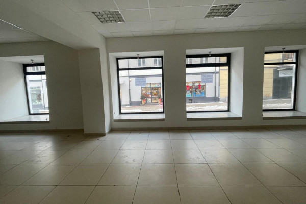 Kielce, Centrum, Sienkiewicza, Lokal w samym sercu Kielc &ndash; ul. Sienkiewicza | 80 m&sup2; | Doskonała lokalizacja