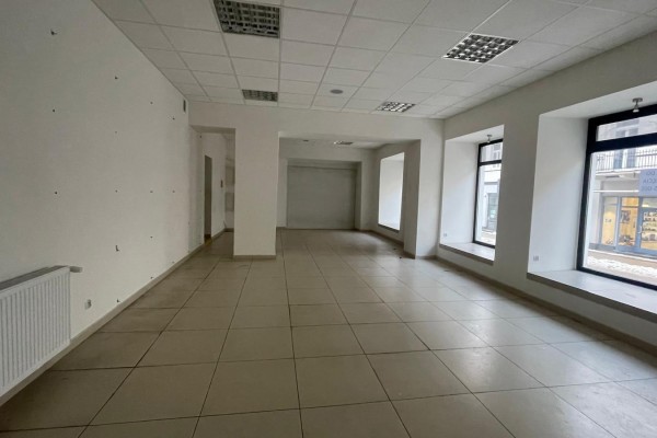 Kielce, Centrum, Sienkiewicza, Lokal w samym sercu Kielc &ndash; ul. Sienkiewicza | 80 m&sup2; | Doskonała lokalizacja