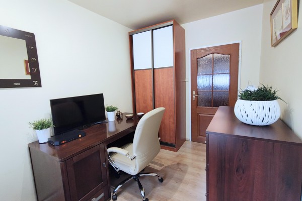 Kielce, Jana Nowaka-Jeziorańskiego, 3 pokoje 59,95 m&sup2;, parter  ul. Jeziorańskiego | Balkon | Kielce