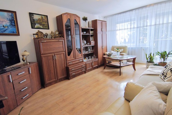 Kielce, Jana Nowaka-Jeziorańskiego, 3 pokoje 59,95 m&sup2;, parter  ul. Jeziorańskiego | Balkon | Kielce