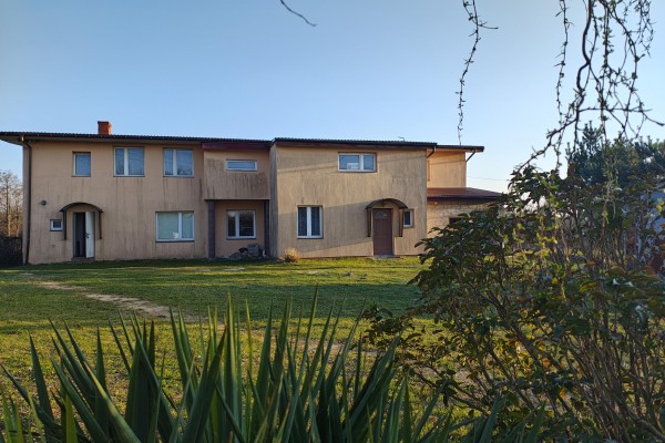 Kielce, Łazy, Kaczowa, Dom pod działalność gospodarczą w Kielcach, Łazy