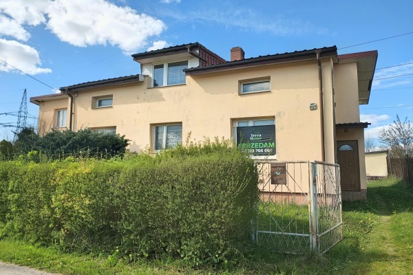 Kielce, Łazy, Kaczowa, Dom pod działalność gospodarczą w Kielcach, Łazy