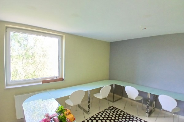 Kielce, Skrzetlewska, Pietro w budynku na wynajem 230m&sup2;