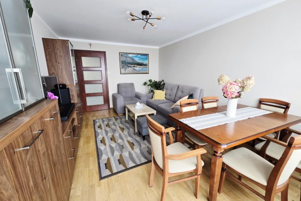 Kielce, J&oacute;zefa Piłsudskiego, 3 pokoje z wyjątkowym klimatem | OS ŚWIĘTKORZYSKIE  | ul PIŁSUDKIEGO