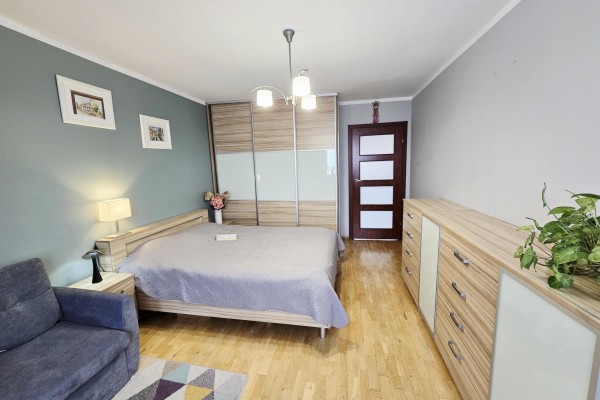 Kielce, J&oacute;zefa Piłsudskiego, 3 pokoje z wyjątkowym klimatem | OS ŚWIĘTKORZYSKIE  | ul PIŁSUDKIEGO