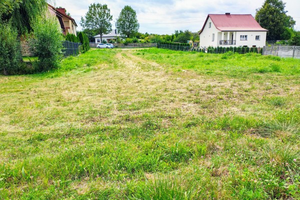 kielecki, Morawica, Łabędzi&oacute;w, Dw&oacute;r, Działka budowlano-rolna 5700m2- Łabędzi&oacute;w, gm. Morawica