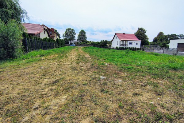 kielecki, Morawica, Łabędzi&oacute;w, Dw&oacute;r, Działka budowlano-rolna 5700m2- Łabędzi&oacute;w, gm. Morawica