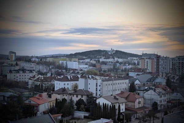 Kielce, Czarn&oacute;w, Grochowa, Na sprzedaż 2 pokoje do zamieszkania Kielce Grochowa 48,5m2 z balkonem