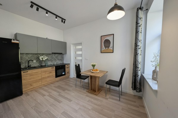 Kielce, Centrum, Mała, 2 pokojowe mieszkanie 1 pietro centrum po remocie