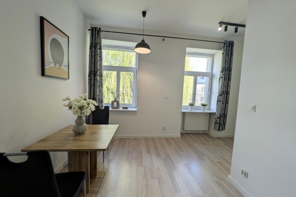 Kielce, Centrum, Mała, 2 pokojowe mieszkanie 1 pietro centrum po remocie