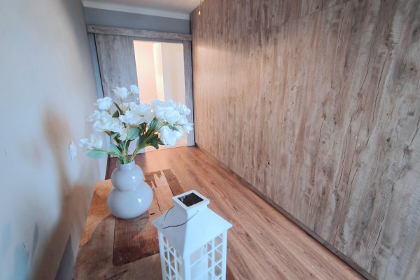 Kielce, Centrum, Nowy Świat, 2-pokojowe mieszkanie z loggią&ndash; Centrum Kielc, ul. Nowy Świat