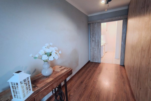 Kielce, Centrum, Nowy Świat, 2-pokojowe mieszkanie z loggią&ndash; Centrum Kielc, ul. Nowy Świat