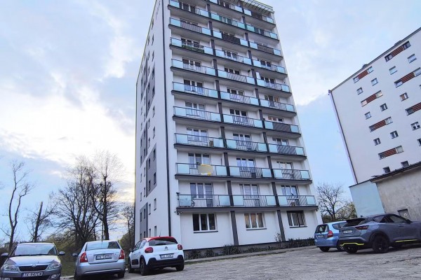 Kielce, Centrum, Nowy Świat, 2-pokojowe mieszkanie z loggią&ndash; Centrum Kielc, ul. Nowy Świat