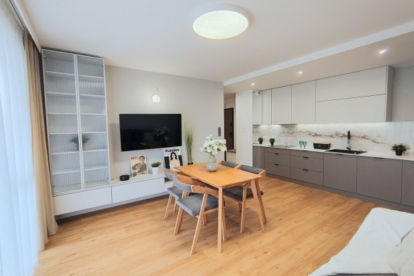 Kielce, Szydł&oacute;wek, Turystyczna, 3-pokojowe mieszkanie z tarasem, klimatyzacją i garażem ul. Turystyczna