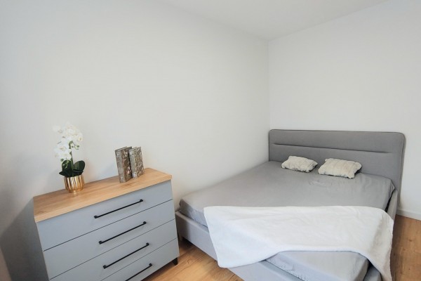 Kielce, Szydł&oacute;wek, Turystyczna, 3-pokojowe mieszkanie z tarasem, klimatyzacją i garażem ul. Turystyczna