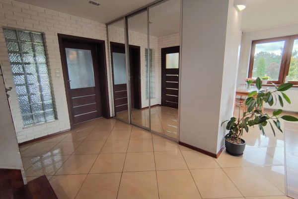 kielecki, Morawica, Brzeziny, Szkolna, Komfortowy dom jednorodzinny 100m2 w Brzezinach k. Morawicy
