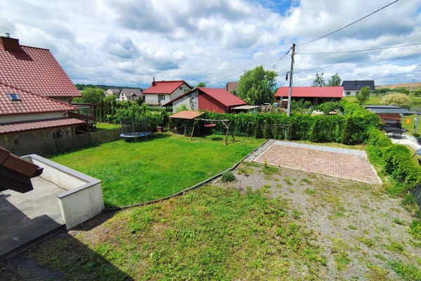 kielecki, Morawica, Brzeziny, Szkolna, Komfortowy dom jednorodzinny 100m2 w Brzezinach k. Morawicy