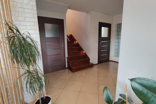 kielecki, Morawica, Brzeziny, Szkolna, Komfortowy dom jednorodzinny 100m2 w Brzezinach k. Morawicy