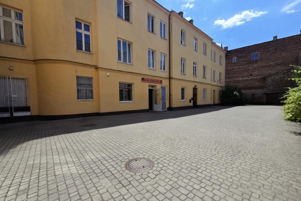 Kielce, Centrum, Sienkiewicza, Lokal w samym sercu Kielc &ndash; ul. Sienkiewicza | 55,5 m&sup2; |