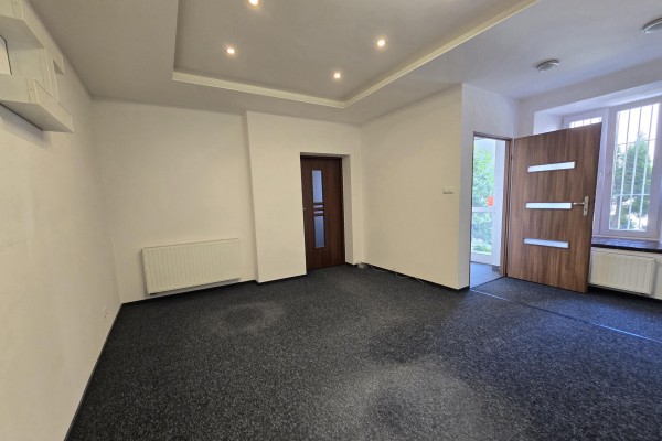 Kielce, Centrum, Sienkiewicza, Lokal w samym sercu Kielc &ndash; ul. Sienkiewicza | 55,5 m&sup2; |