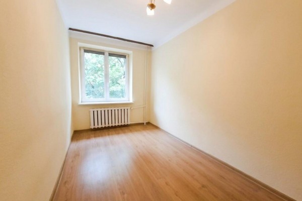 Kielce, Szydł&oacute;wek, Miodowa, 33,6 m&sup2; | Parter | Do remontu | Miodowa 8 | Parking
