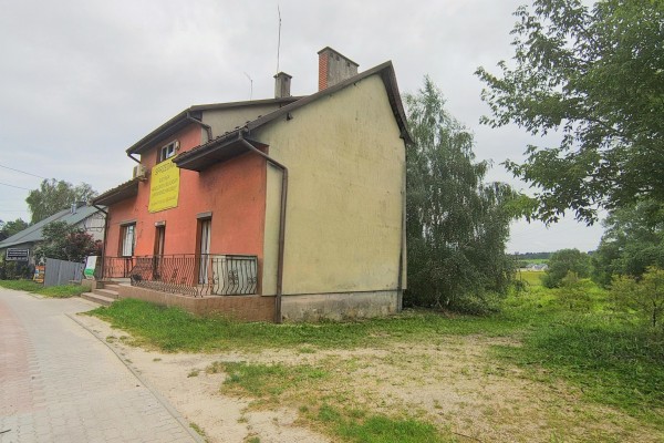 kielecki, Morawica, Brzeziny, Chęcińska, Budynek usługowo-handlowy z funkcją handlową &ndash; Brzeziny, gm. Morawica