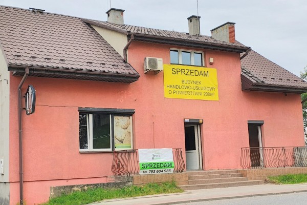 kielecki, Morawica, Brzeziny, Chęcińska, Budynek usługowo-handlowy z funkcją handlową &ndash; Brzeziny, gm. Morawica