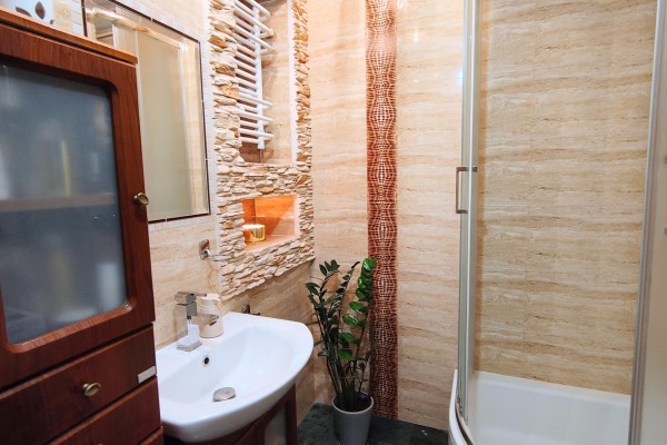 kielce, Kielce, Pod Dalnią, Kr&oacute;la Władysława Jagiełły, 3-pokojowe mieszkanie po remoncie | 72,80 m&sup2; | Pod Dalnią, Kielce