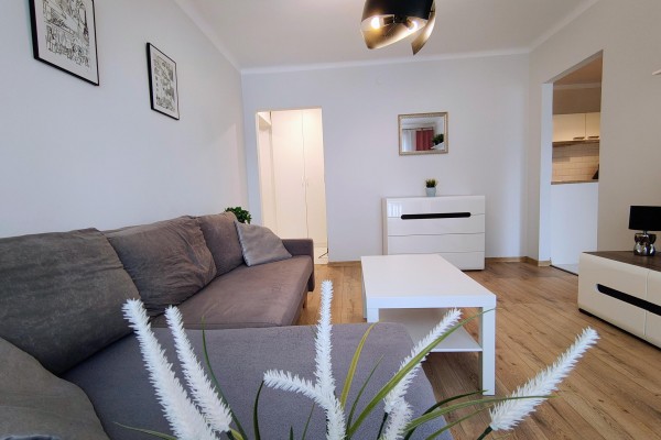 Kielce, Szydł&oacute;wek, Warszawka, 43,31 m&sup2; |PO GENERALNYM REMONCIE | W PEŁNI UMEBLOWANE | UL. WARSZAWSKA