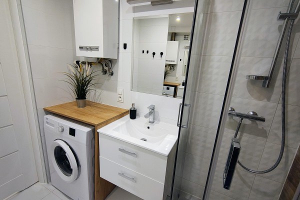 Kielce, Szydł&oacute;wek, Warszawka, 43,31 m&sup2; |PO GENERALNYM REMONCIE | W PEŁNI UMEBLOWANE | UL. WARSZAWSKA