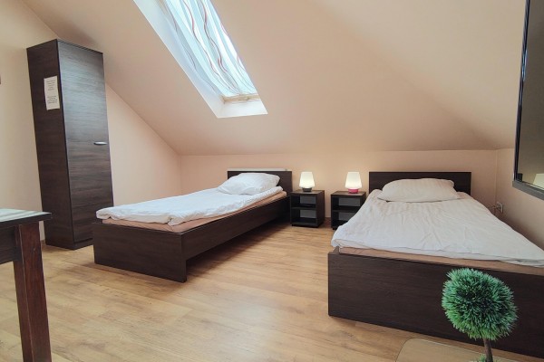 Kielce, Czarn&oacute;w, Hoża, KIELCE, UL. HOŻA | 652,66m&sup2; | 3 KONDYGNACJE | WINDA | DUŻY POTENCJAŁ