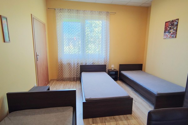 Kielce, Czarn&oacute;w, Hoża, KIELCE, UL. HOŻA | 652,66m&sup2; | 3 KONDYGNACJE | WINDA | DUŻY POTENCJAŁ