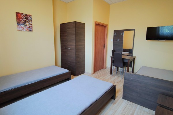 Kielce, Czarn&oacute;w, Hoża, KIELCE, UL. HOŻA | 652,66m&sup2; | 3 KONDYGNACJE | WINDA | DUŻY POTENCJAŁ
