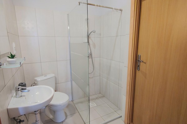 Kielce, Czarn&oacute;w, Hoża, KIELCE, UL. HOŻA | 652,66m&sup2; | 3 KONDYGNACJE | WINDA | DUŻY POTENCJAŁ