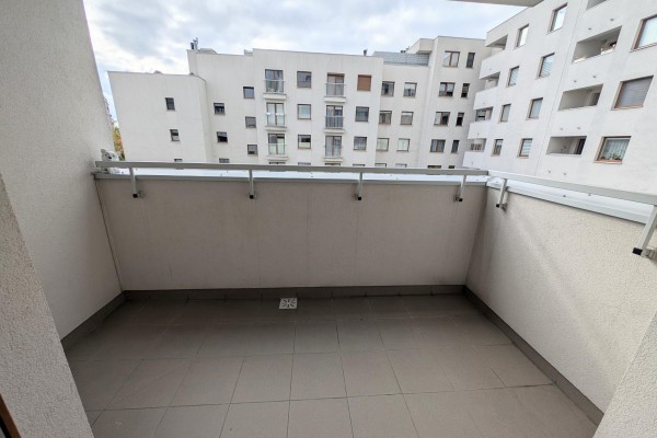 Kielce, Centrum, Chęcińska, 3 pokoje na wynajem Kielce Chęcińska 2015 rok loggia