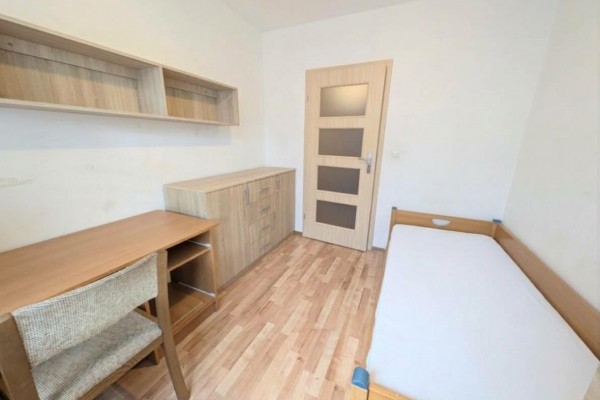 Kielce, Centrum, Chęcińska, 3 pokoje na wynajem Kielce Chęcińska 2015 rok loggia