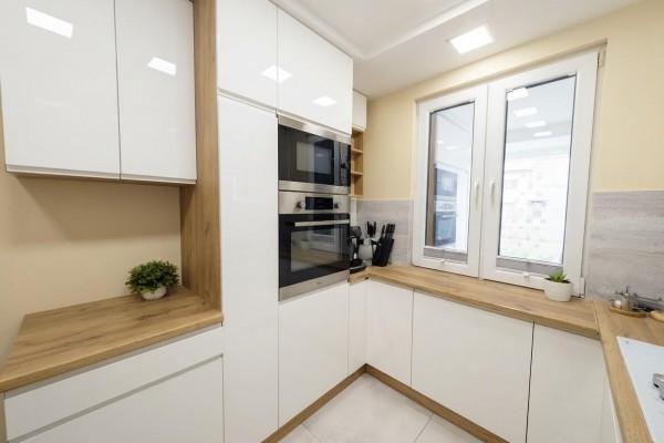 Kielce, Czarn&oacute;w, B. Chrobrego, Mieszkanie 2-pokoje po remoncie | 48,4 m&sup2; | Balkon z widokiem| Czarn&oacute;w