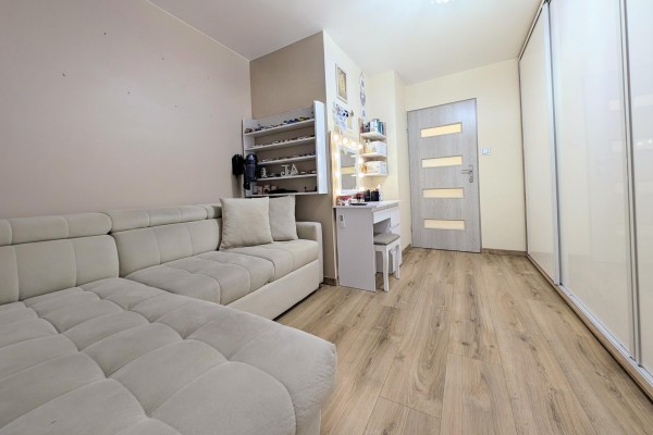 Kielce, Czarn&oacute;w, B. Chrobrego, Mieszkanie 2-pokoje po remoncie | 48,4 m&sup2; | Balkon z widokiem| Czarn&oacute;w