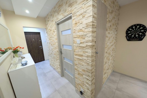 Kielce, Czarn&oacute;w, B. Chrobrego, Mieszkanie 2-pokoje po remoncie | 48,4 m&sup2; | Balkon z widokiem| Czarn&oacute;w